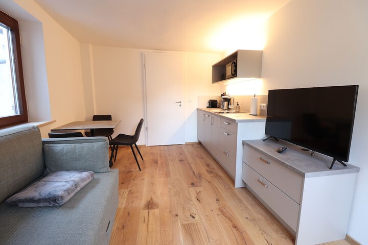 Room 75 of 102
