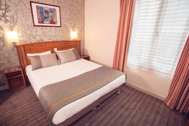Room 14 of 45