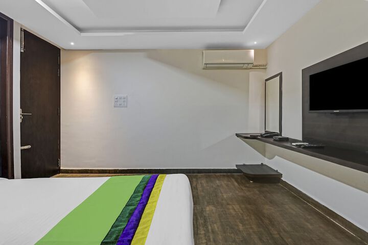 Room 20 of 31