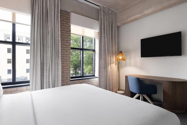 Room 16 of 55