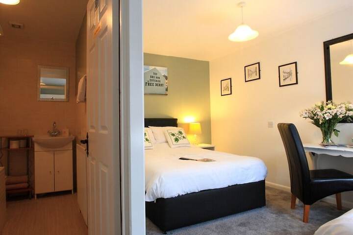 Room 7 of 14