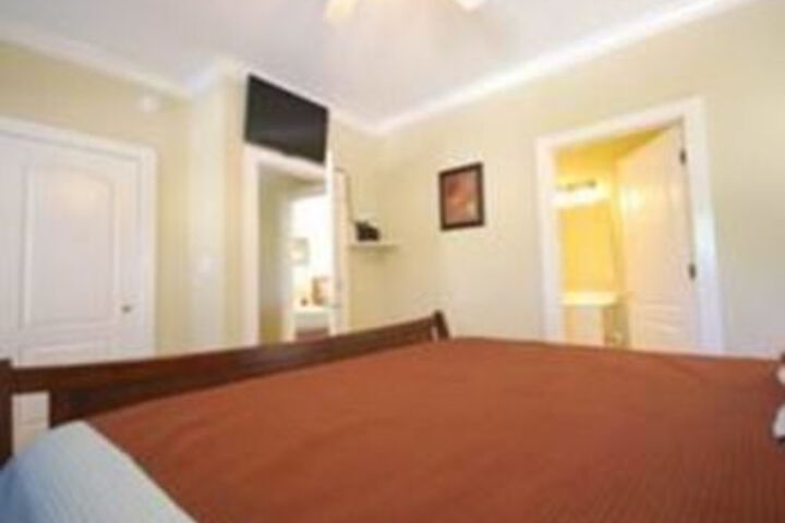 Room 5 of 19