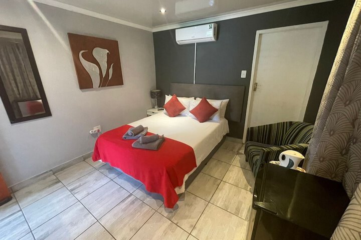 Room 16 of 77