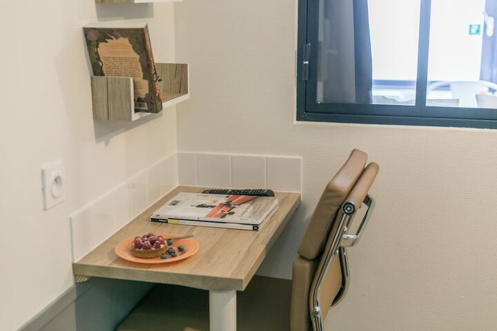 Room 4 of 111