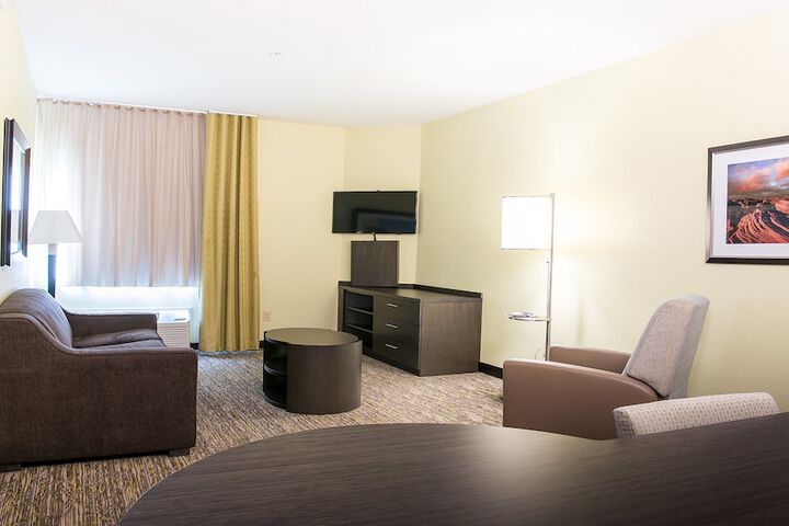 Room 12 of 42