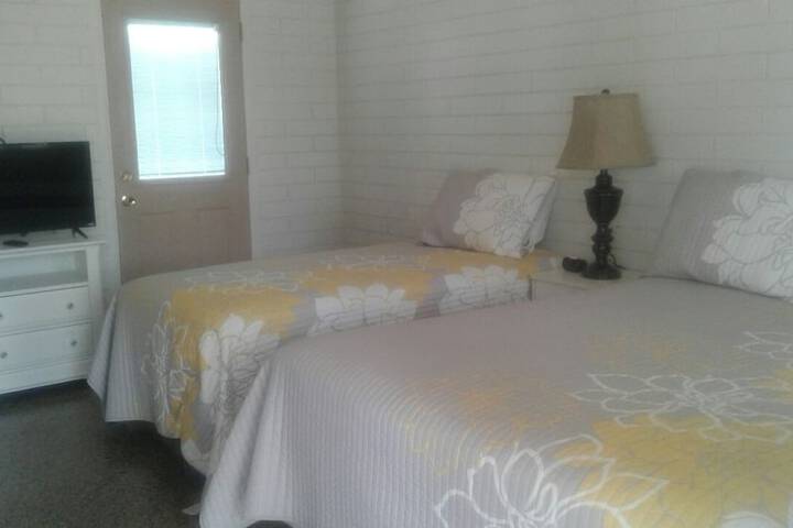 Room 3 of 31