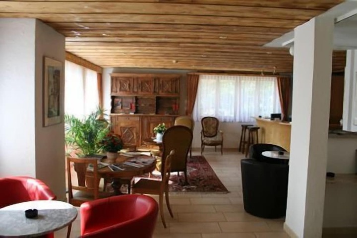 Lobby Entry