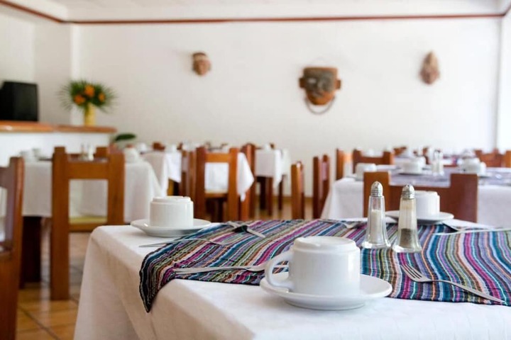 Dining Photos