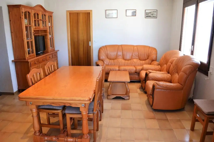 Room 8 of 13