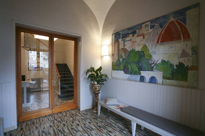 Hotel 2 of 96
