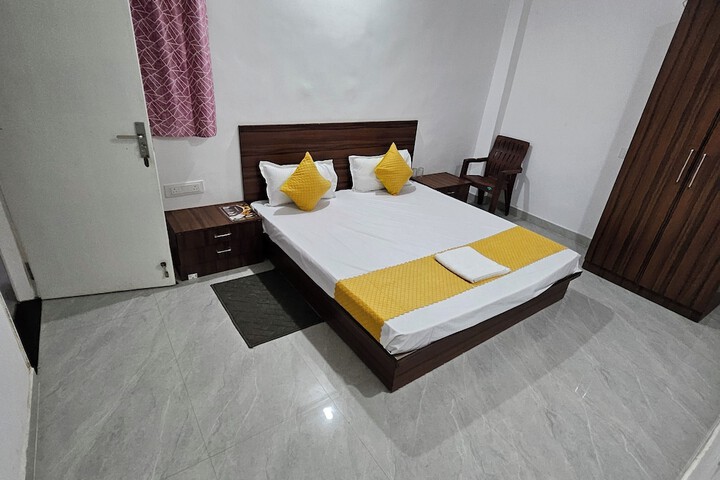 Room 19 of 40