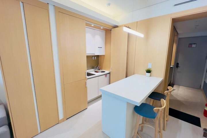 Room 2 of 86