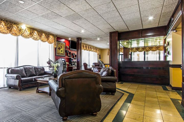 Guest Lobby