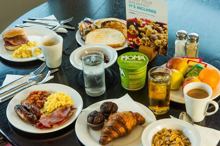 Breakfast/Coffee Service 30 of 39