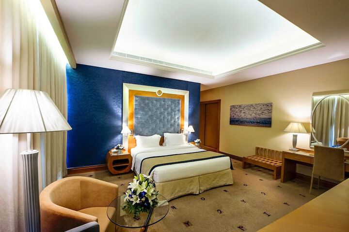 Room 12 of 67
