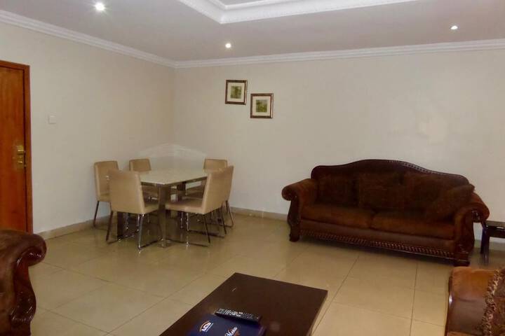 Room 13 of 25