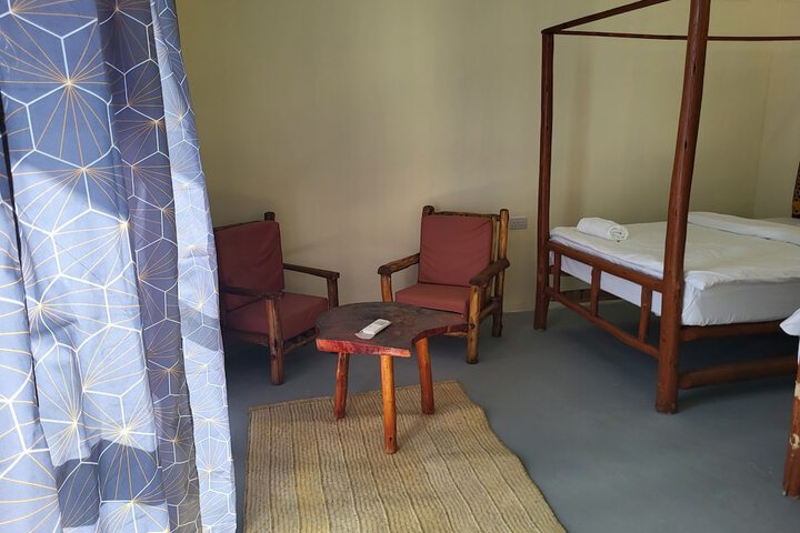Room 25 of 97