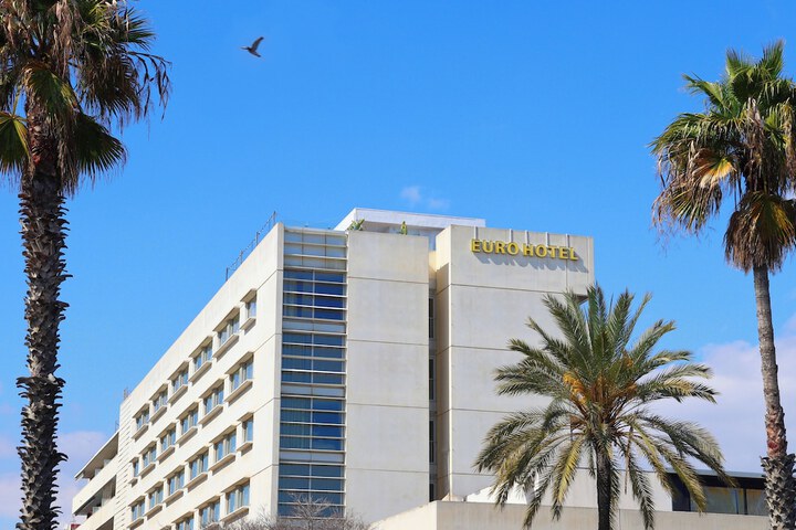 Hotel 67 of 75