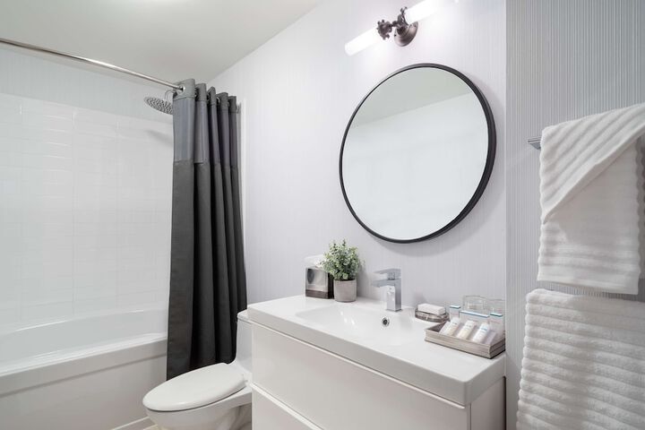 1 King Mobility Accessible with Bathtub (9 of 22)