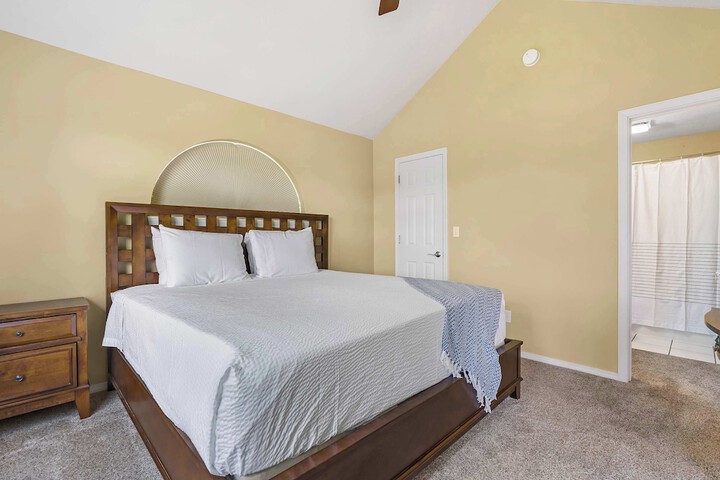 Room 4 of 24