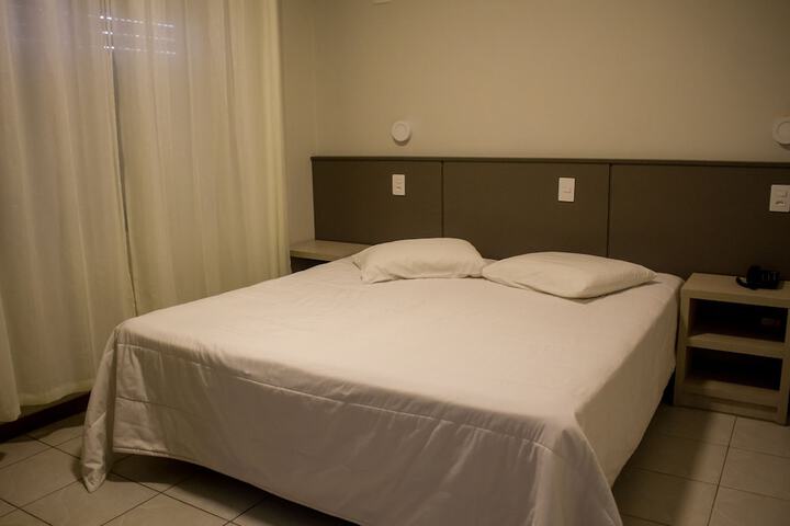Room 10 of 40