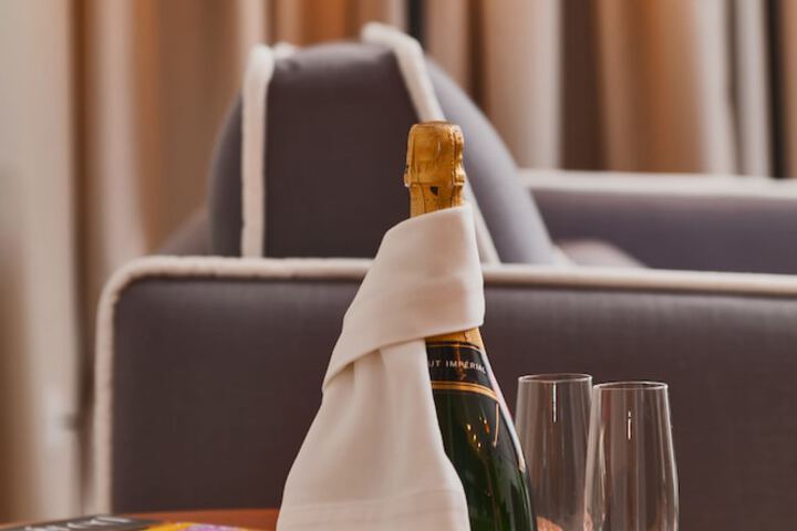 Room amenity