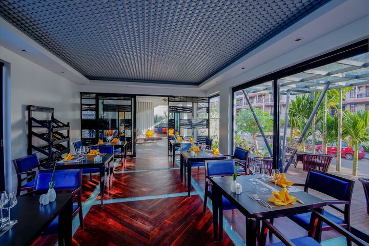 Dining 127 of 169
