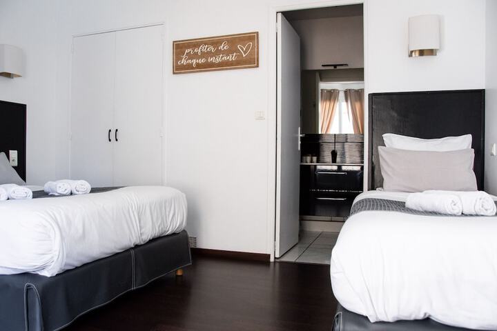 Room 29 of 49