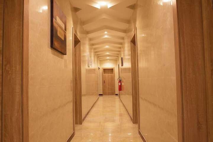 EdisPremier Hotel & Suites