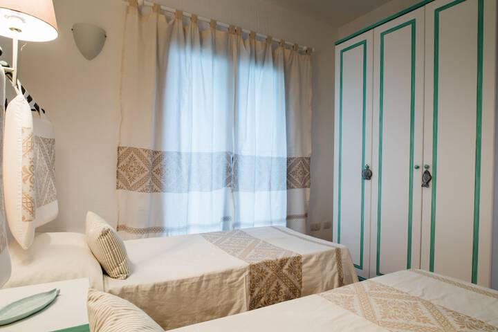 Room 20 of 100
