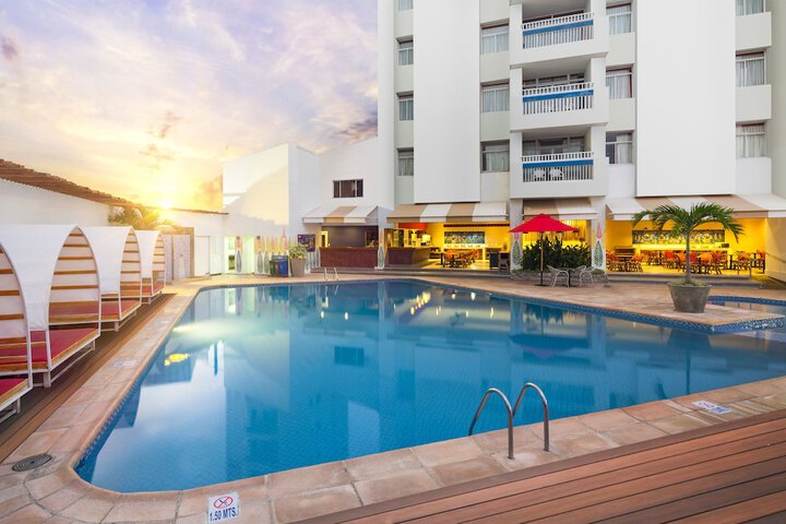 Pools & Facilities