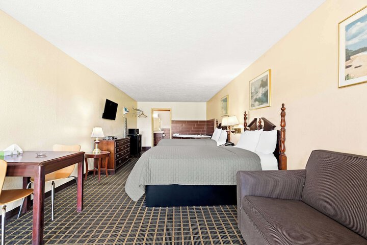 Room 5 of 27