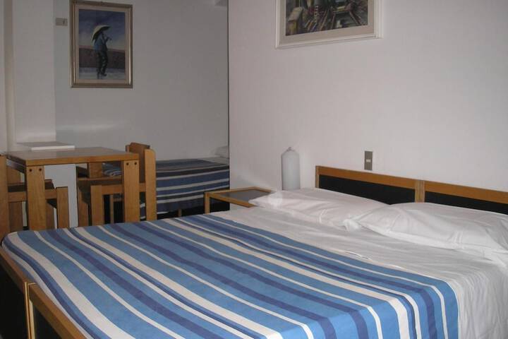 Room 8 of 35
