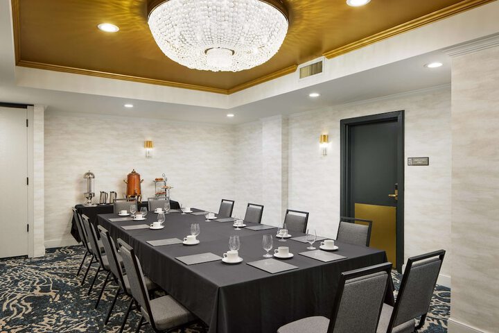 Meeting facility
