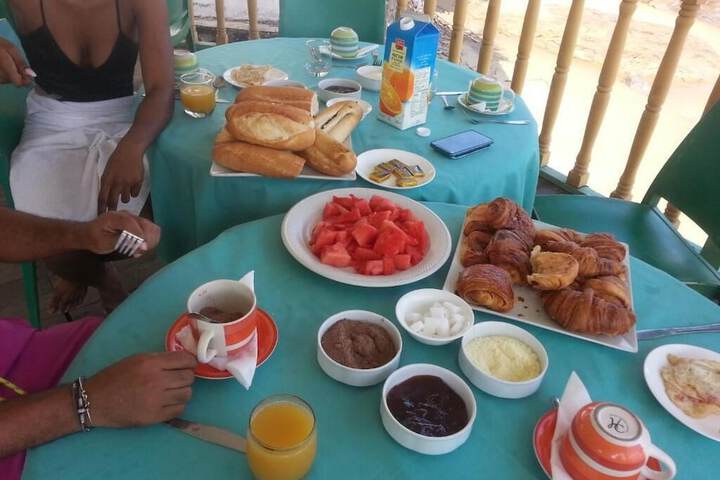 Breakfast/Coffee Service 38 of 54