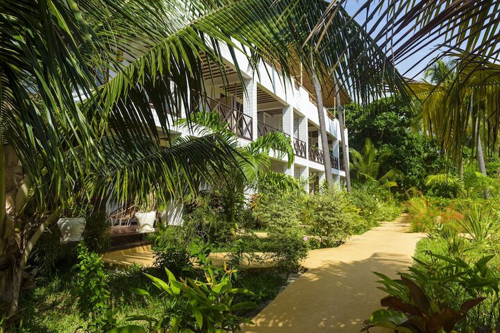 Hotel Exterior 58 of 67