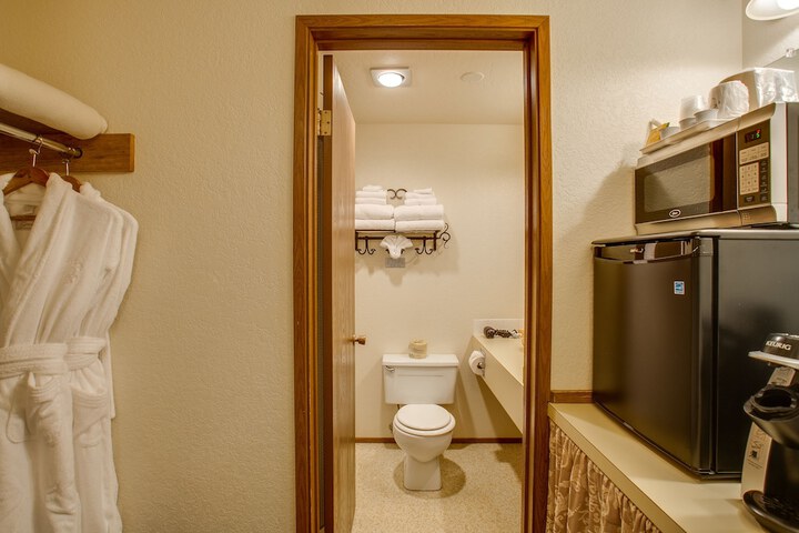 Room 5 of 42