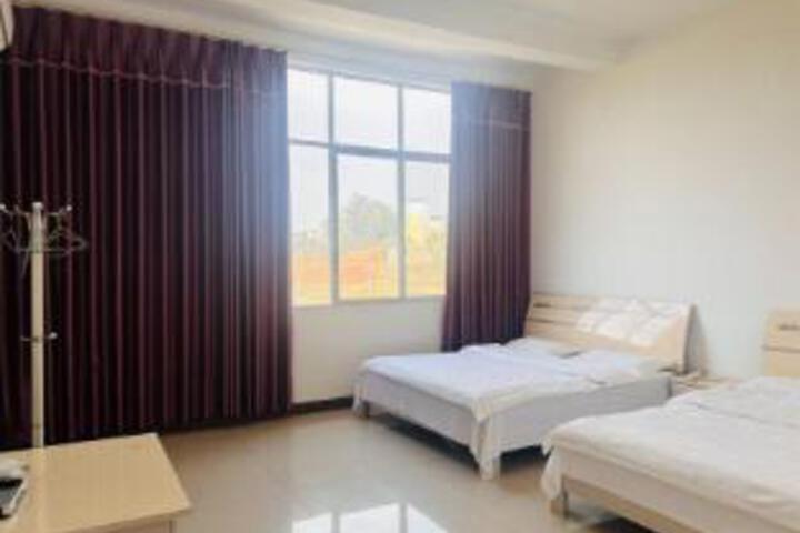 Room 6 of 7