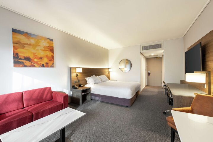 Room 15 of 119