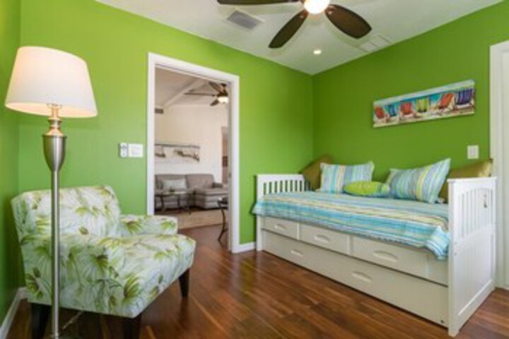 Room 20 of 23