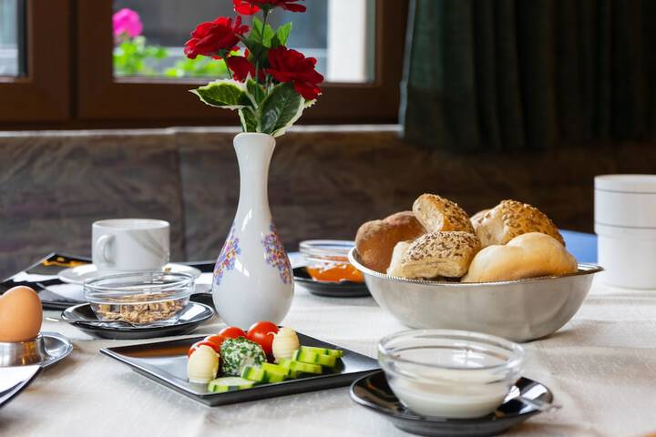 Breakfast/Coffee Service 68 of 80