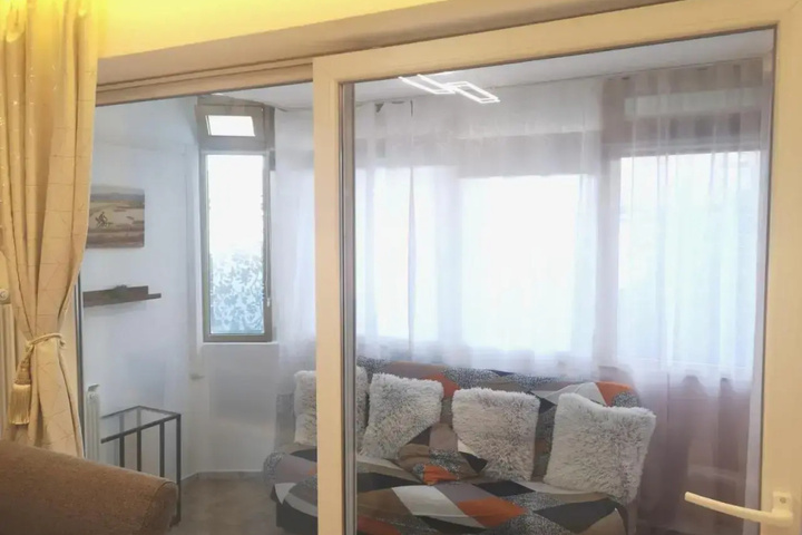 Room 3 of 18