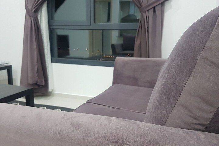 Room 10 of 48