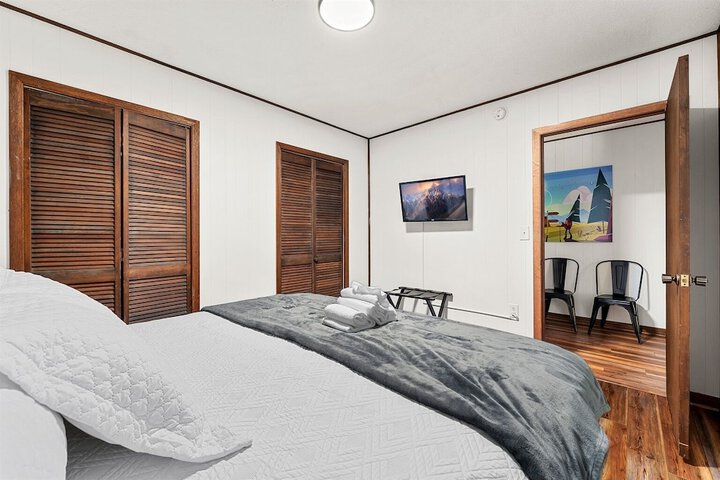Room 3 of 61