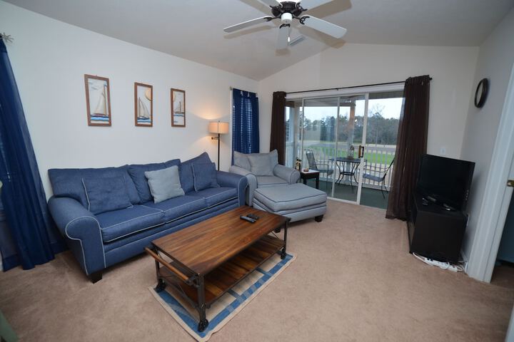 Room 25 of 102