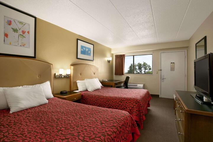 1 King Bed Accessible (9 of 16)