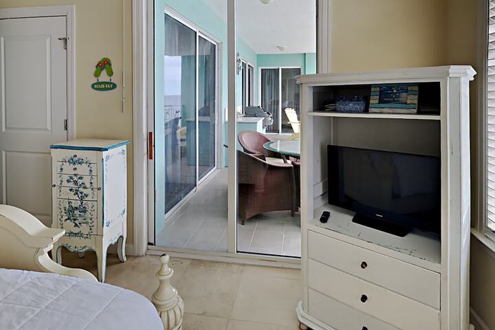 Room 10 of 22