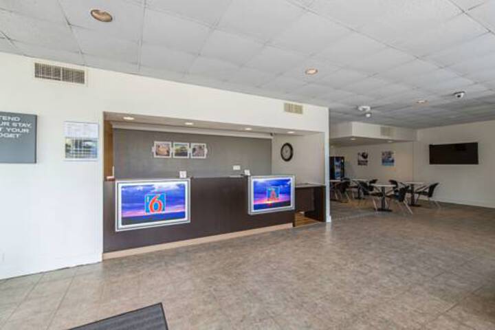 Hotel Interior 5 of 16