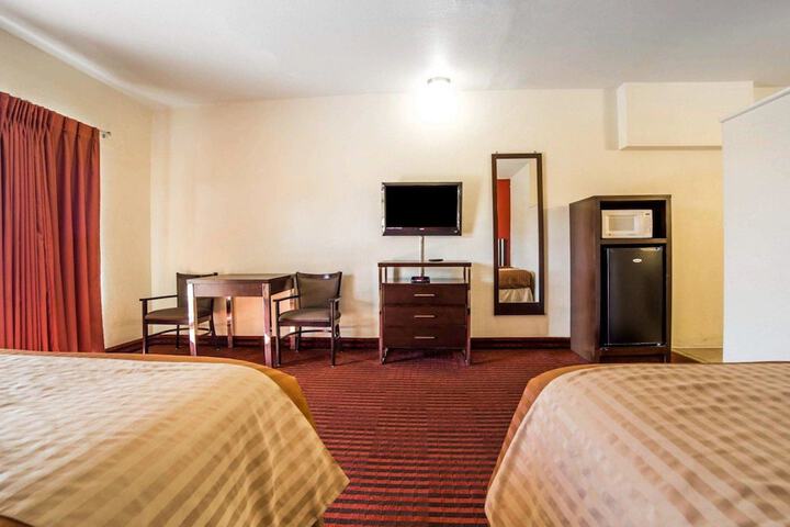 Room 9 of 36