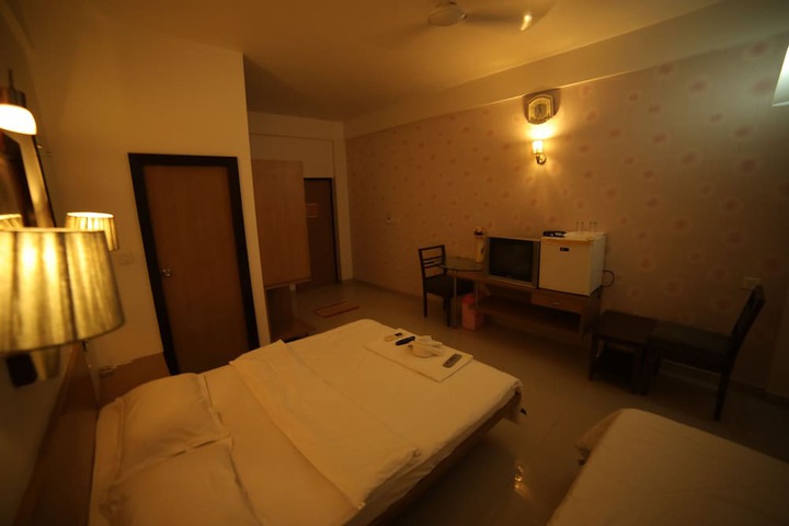 Room 7 of 49